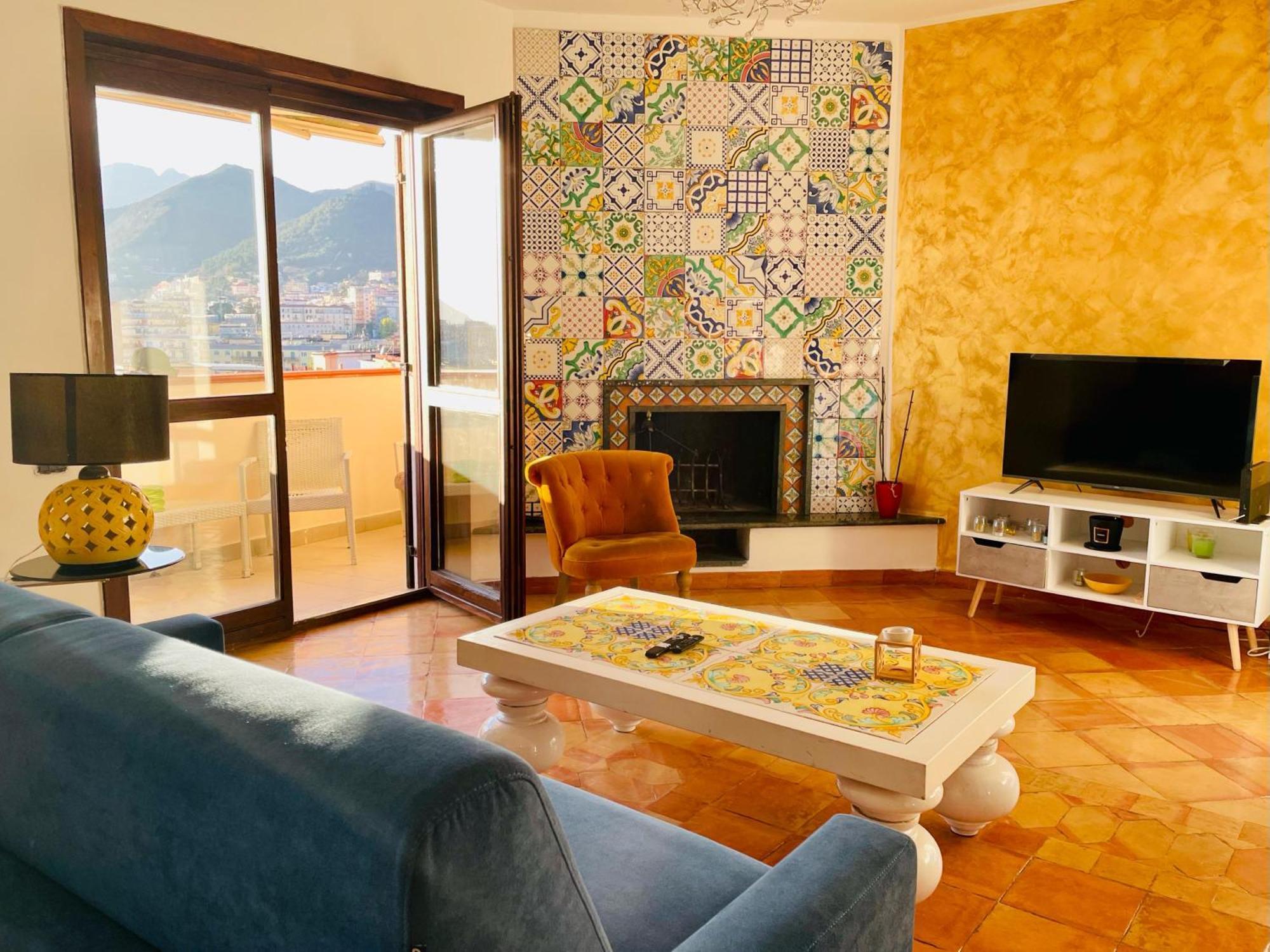 Donna Filomena Casa Vacanza Park Bougainville Salerno Bagian luar foto