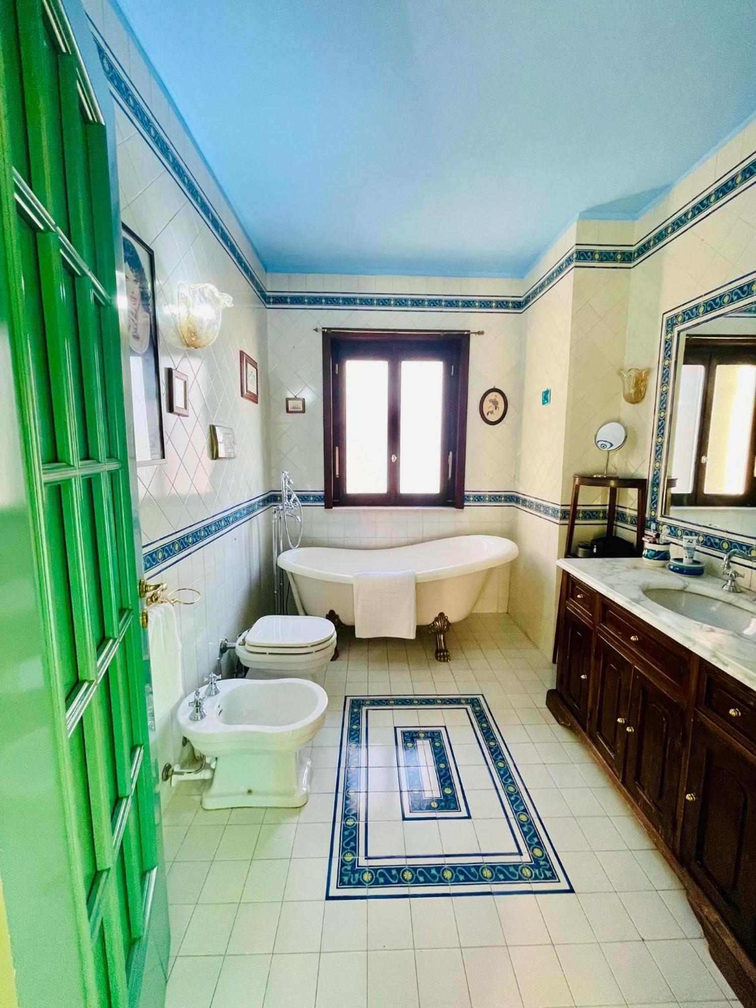 Donna Filomena Casa Vacanza Park Bougainville Salerno Bagian luar foto
