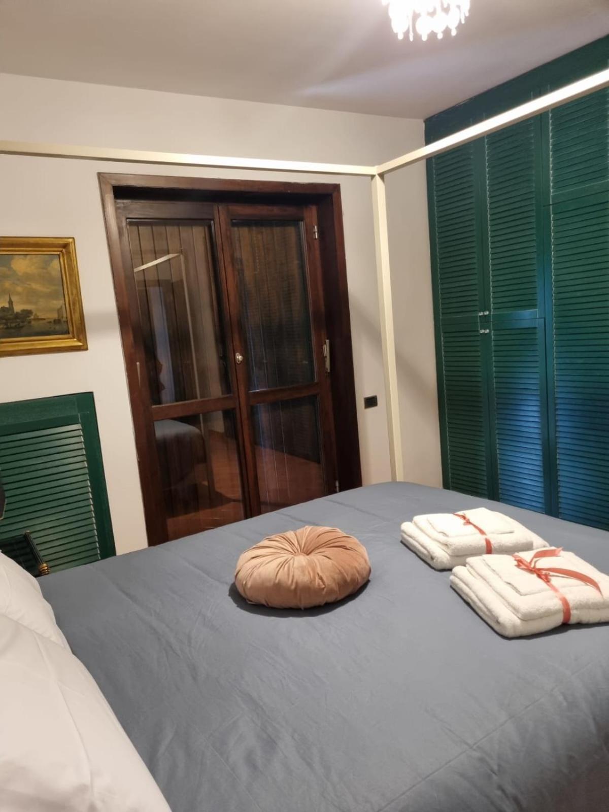 Donna Filomena Casa Vacanza Park Bougainville Salerno Bagian luar foto
