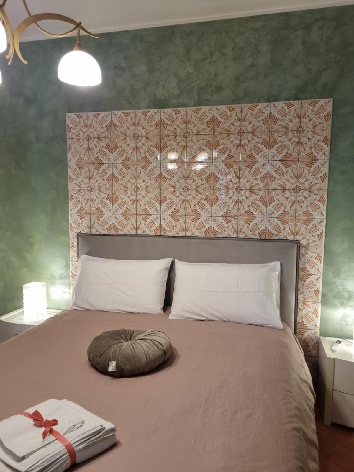 Donna Filomena Casa Vacanza Park Bougainville Salerno Bagian luar foto
